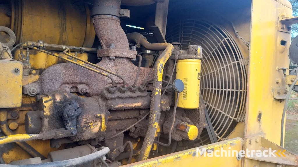 Caterpillar 920 / Good working condition / Near new tires