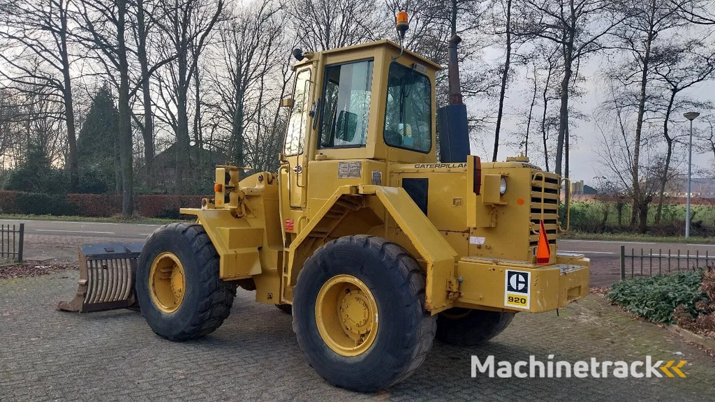 Caterpillar 920