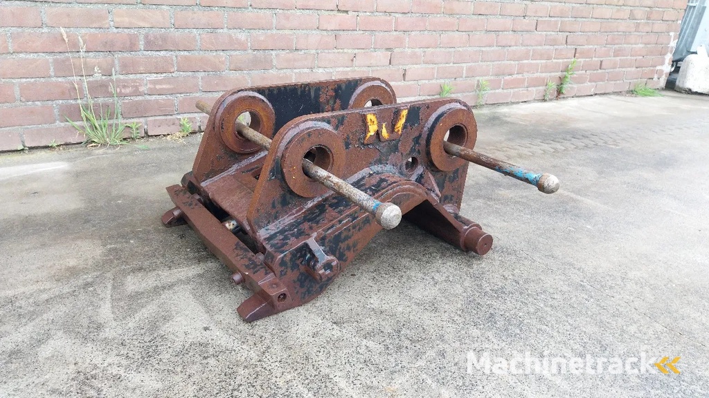 Verachtert CW30 Hydraulic quick coupler / 76.5,70 pins / Cat 215