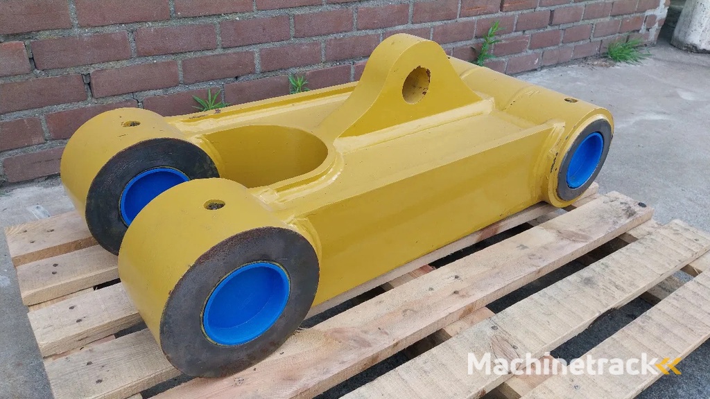 Caterpillar bucket link for cat 345 349 350 352