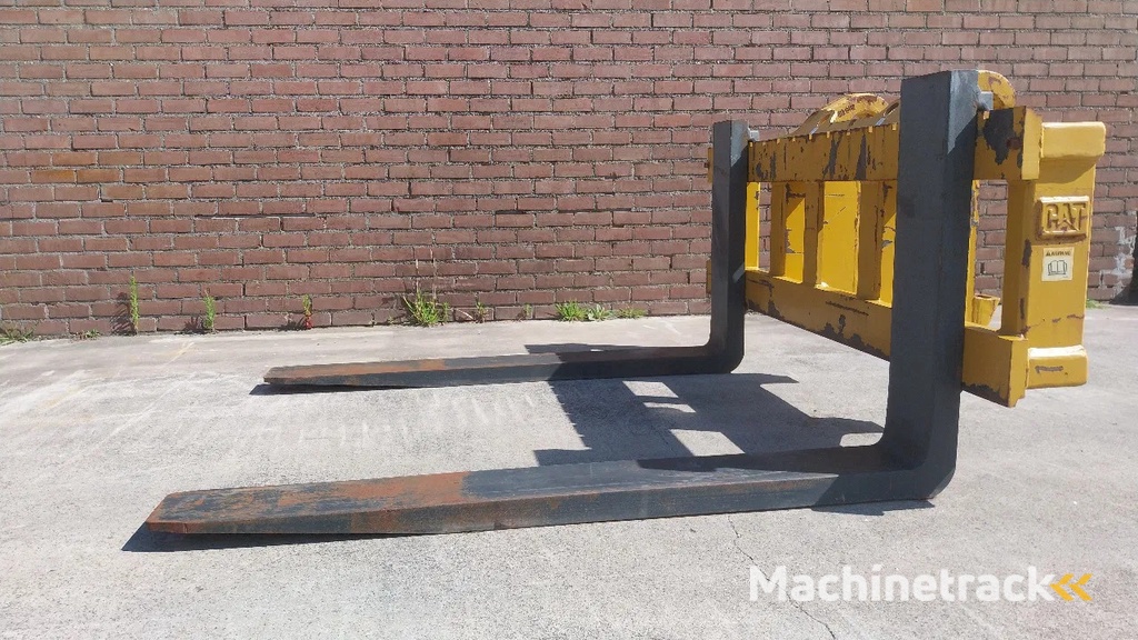 Caterpillar SW2007 - 2008 forks As new for 950 962 966