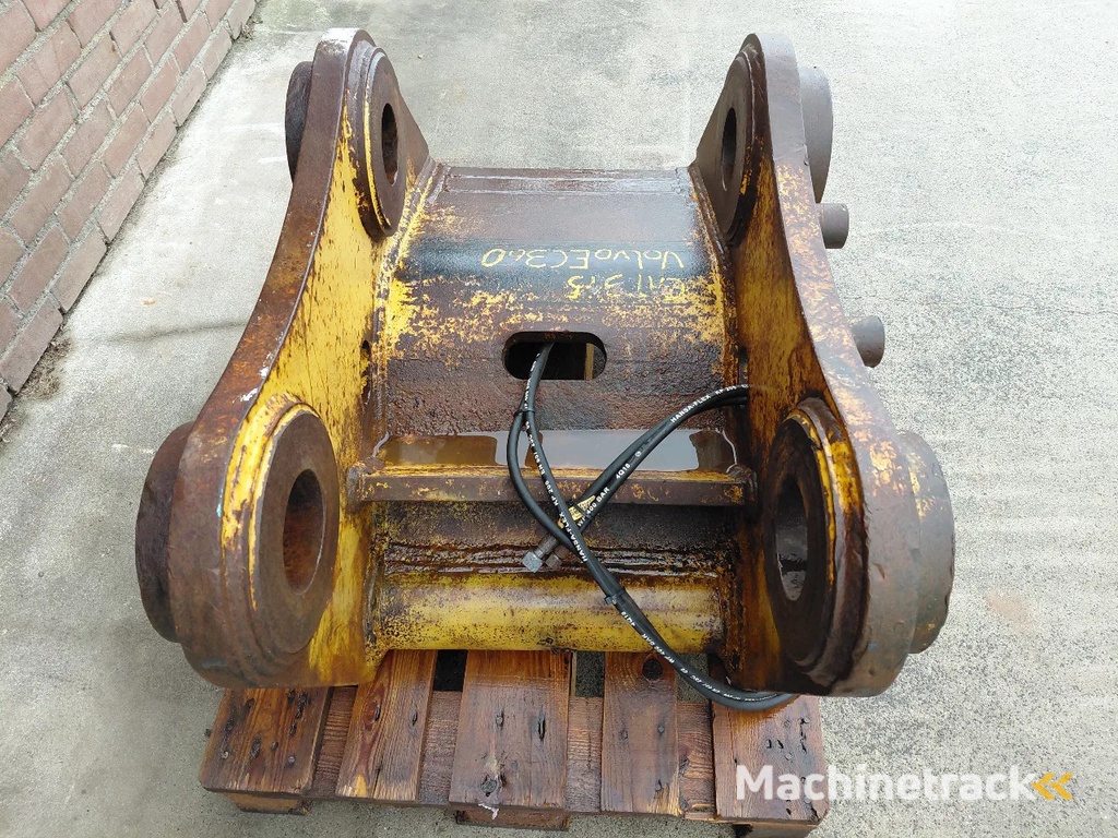 Verachtert CW55S quick coupler /110/100mm pins Cat 345 349 350 352