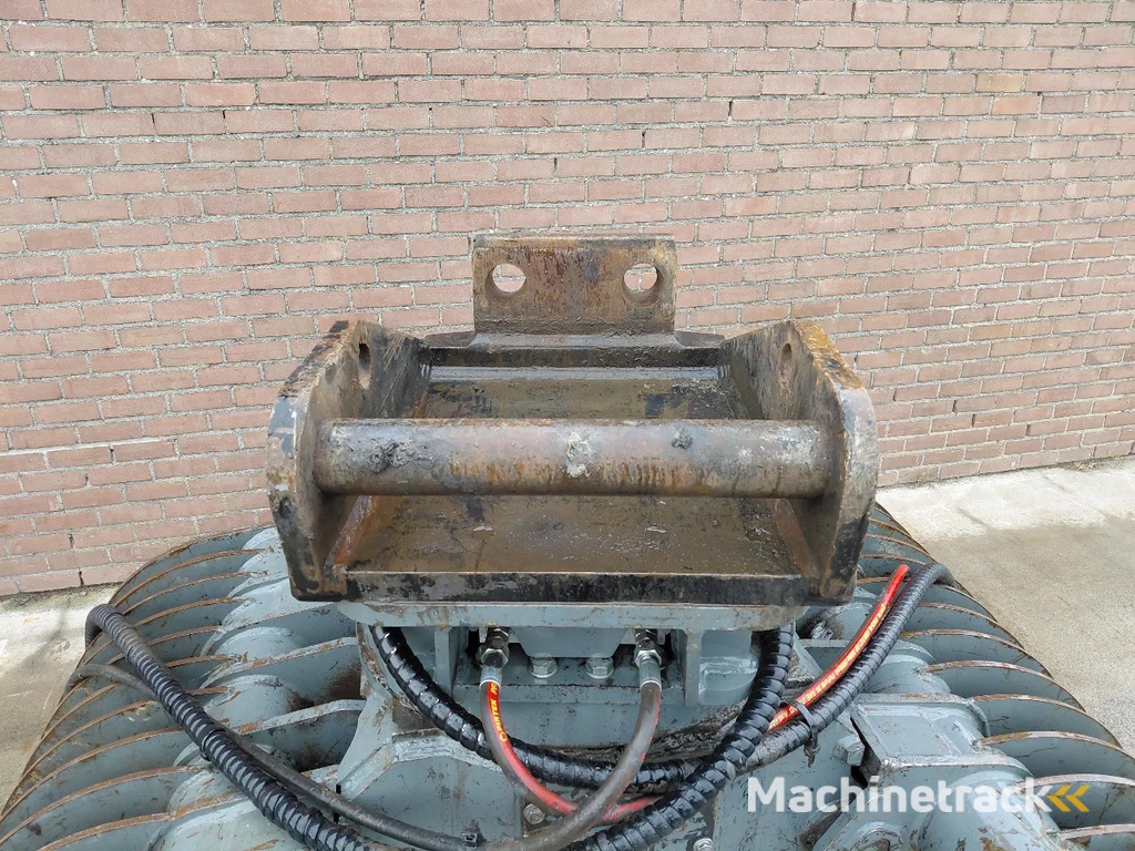 Kinshofer D27H-115 sorting grapple / SW21 / 1500kg