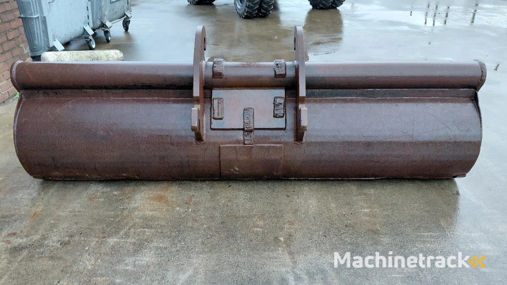 Verachtert CW30 / CW40 Ditch cleaning bucket / 280cm wide