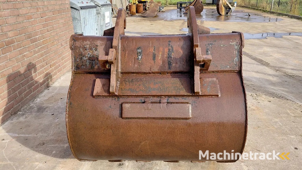 Verachtert CW30 / CW40 digging bucket / 2.1m3 / 1.40m