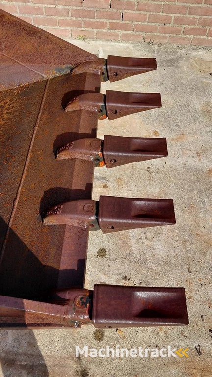 Verachtert Digging bucket / 90mm pins / 1.55m wide / As new