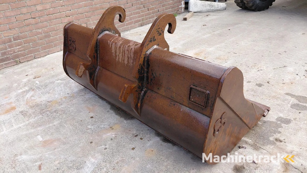 Eurosteel CW20 / CW30 / CW40 cleaning bucket / 1 m3 / 1.0m