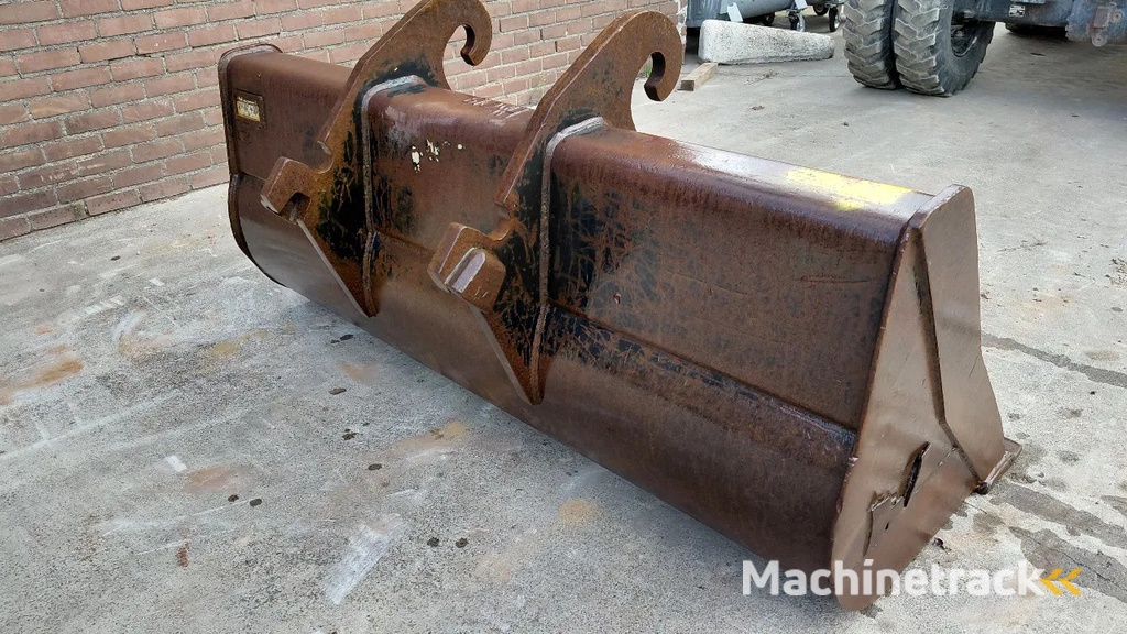 Verachtert CW30 / CW40 cleaning bucket / 1.175m3 / 2m wide