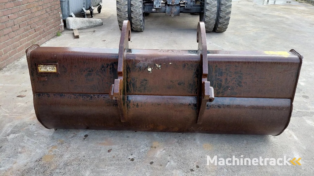 Verachtert CW30 / CW40 cleaning bucket / 1.175m3 / 2m wide