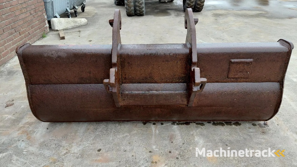 Verachtert CW30 / CW40 cleaning bucket / 1.45m3 / 2.10m