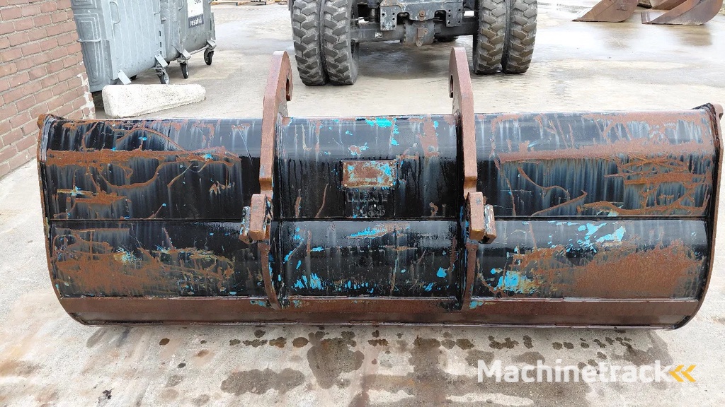 Beco CW30 / CW40 cleaning bucket / 1.45m3 / 2.10m