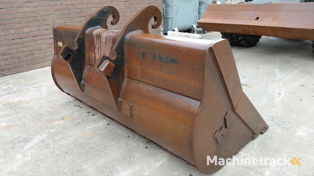 Verachtert CW30 / CW40 cleaning bucket / 1.7m3 / 2.10m