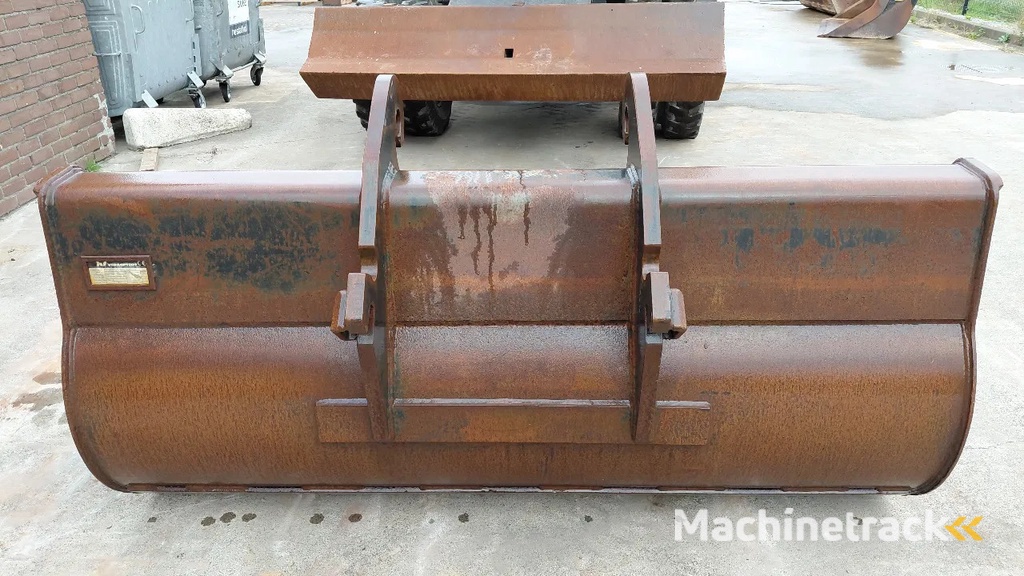 Verachtert CW30 / CW40 cleaning bucket / 1.7m3 / 2.10m