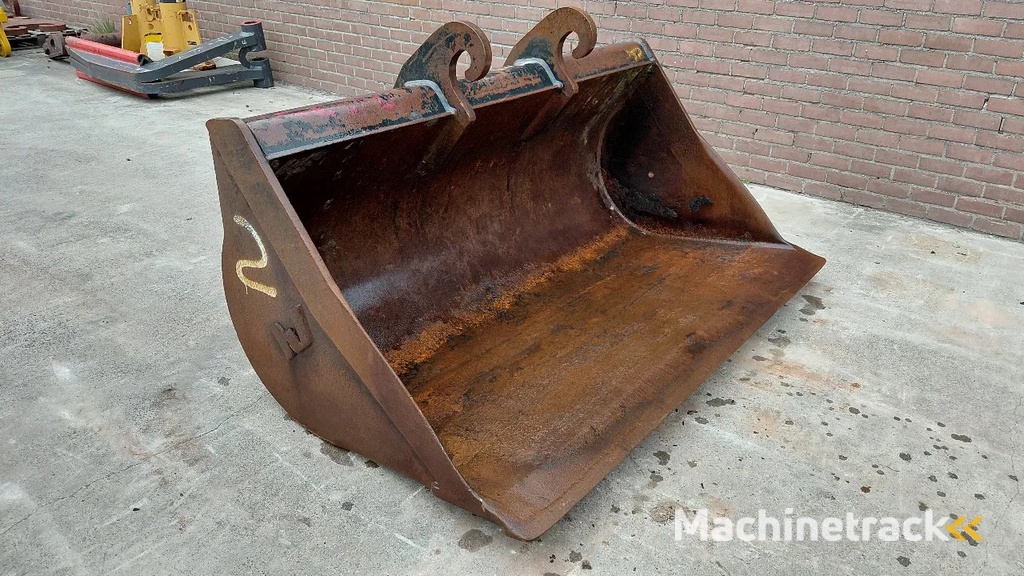 Verachtert CW30 / CW40 cleaning bucket / 1.7m3 / 2.10m wide