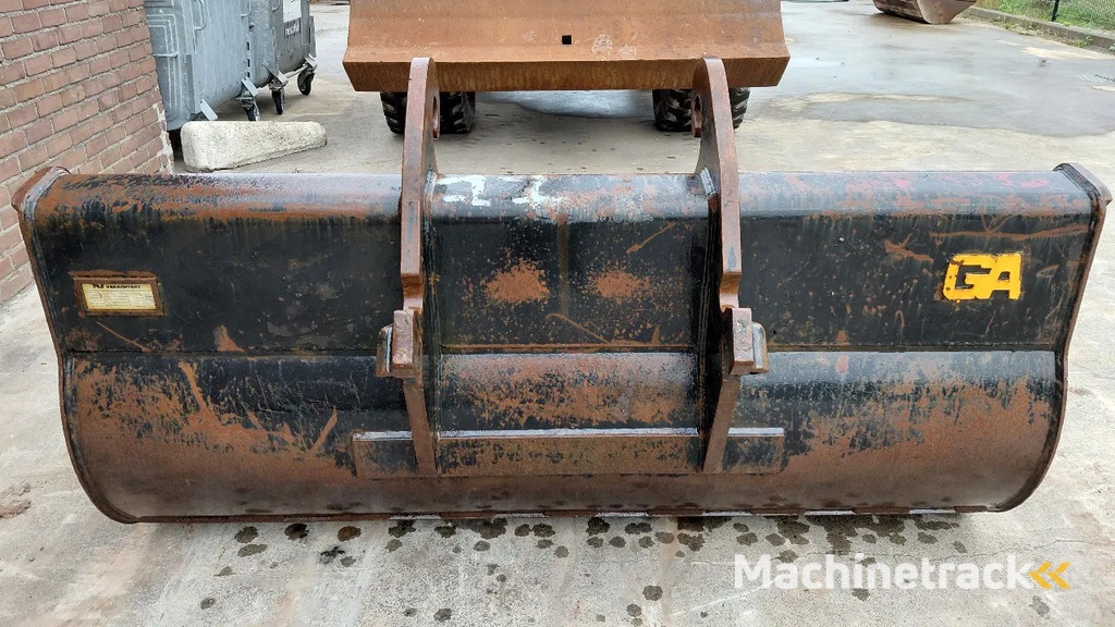 Verachtert CW30 / CW40 cleaning bucket / 1.7m3 / 2.10m wide