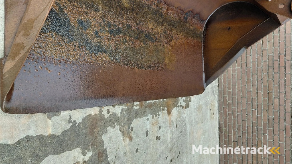 Verachtert Cleaning bucket / 130mm pins / Hitachi ZX850