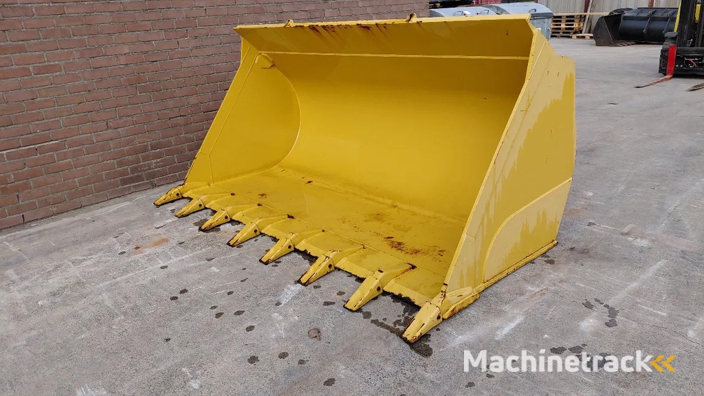 Caterpillar 950 / 962 loader bucket with teeth / NEW