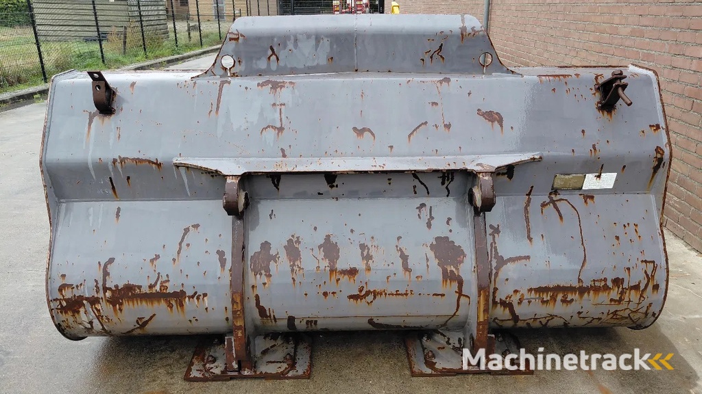 Volvo Loader bucket for L90 / 2.6m3 / Lundberg coupling