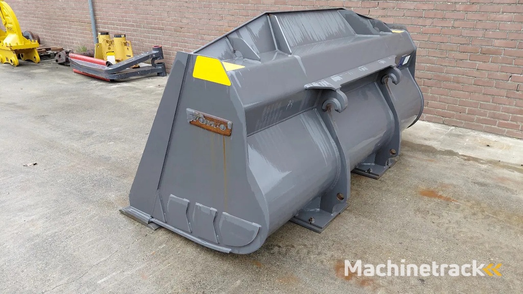 Volvo wheel loader bucket for L90 / Lundberg coupling / NEW