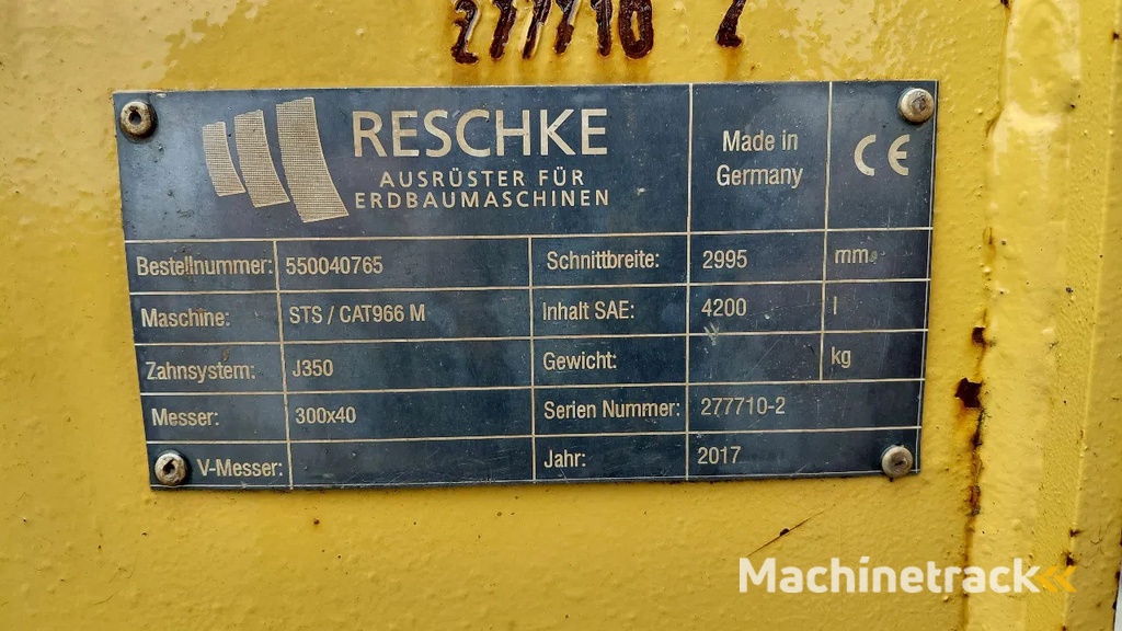 Caterpillar 966 / 972 bucket with teeth / 4.2m3