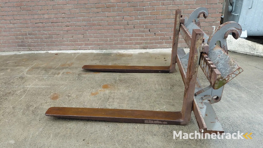 Volvo lundberg pallet forks