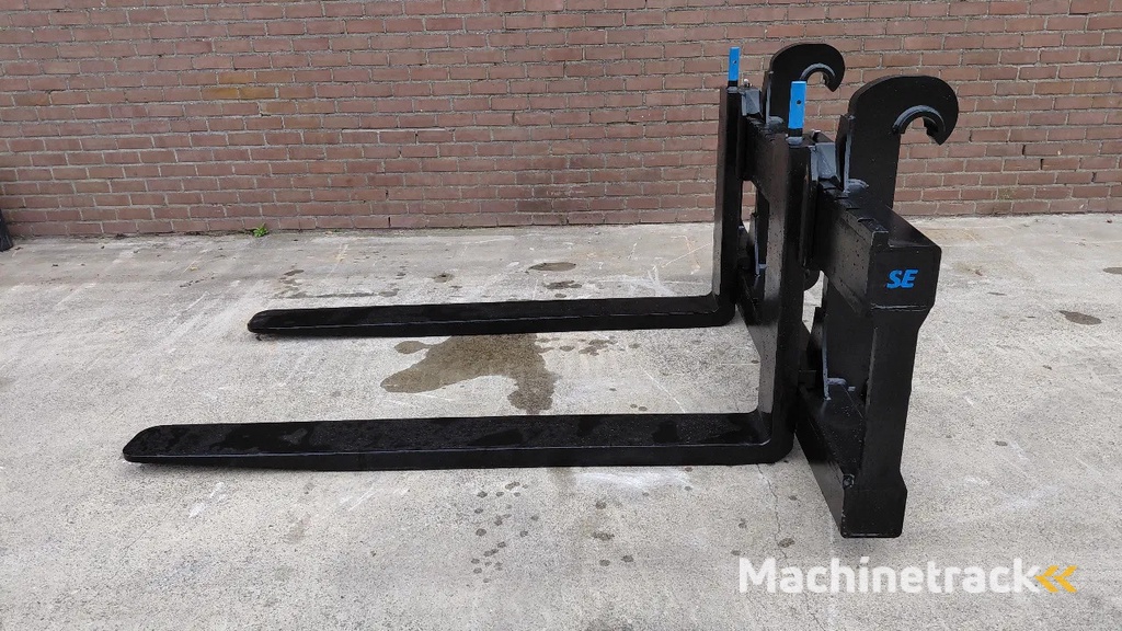 Volvo L150 fork frame pallet forks NEW