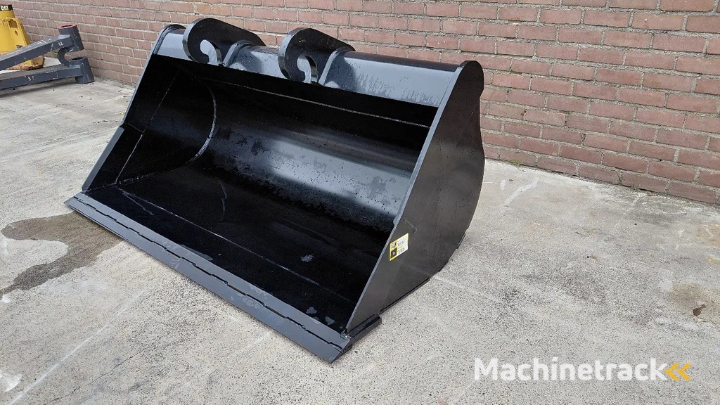 Caterpillar Cleaning bucket CW20 CW30 1.80m wide NEW