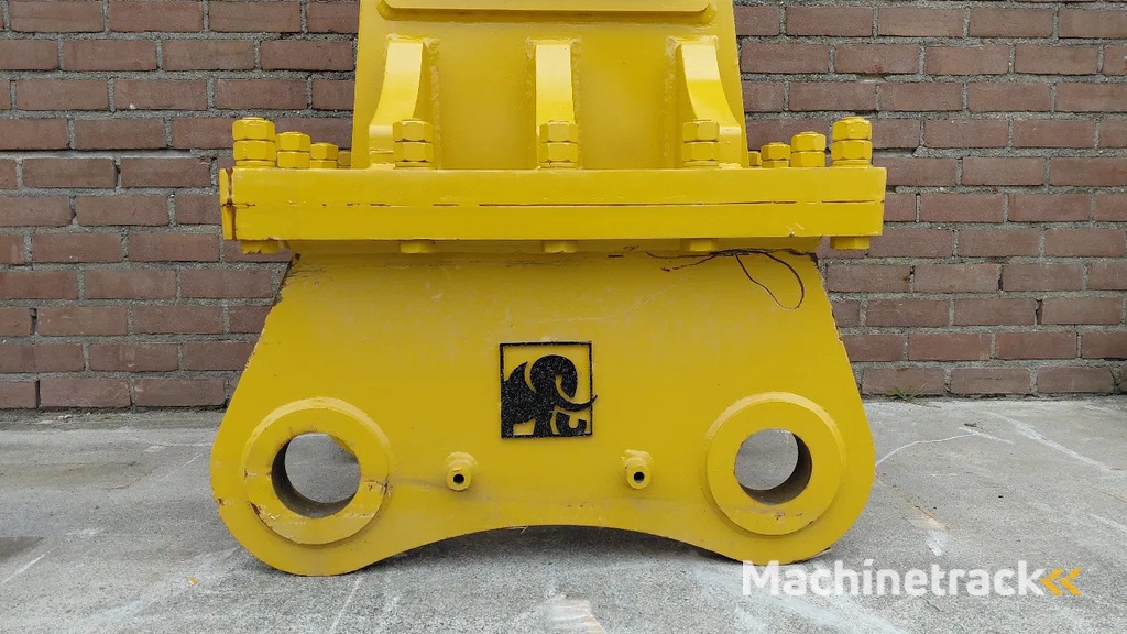 Caterpillar 345 / 349 / 350 / 352 ripper New TB link