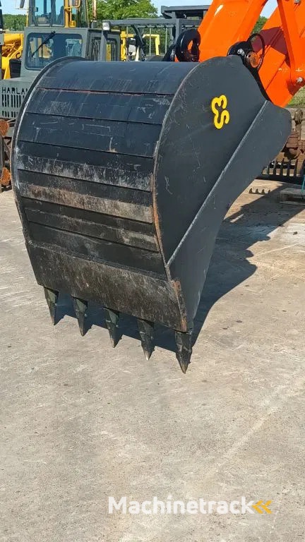 Eurosteel CW30 CW40 diggin bucket 1200mm wide 1150 liter