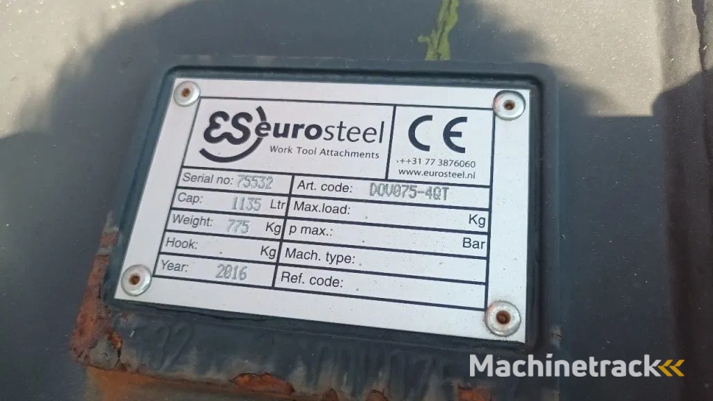 Eurosteel CW30 CW40 diggin bucket 1200mm wide 1150 liter