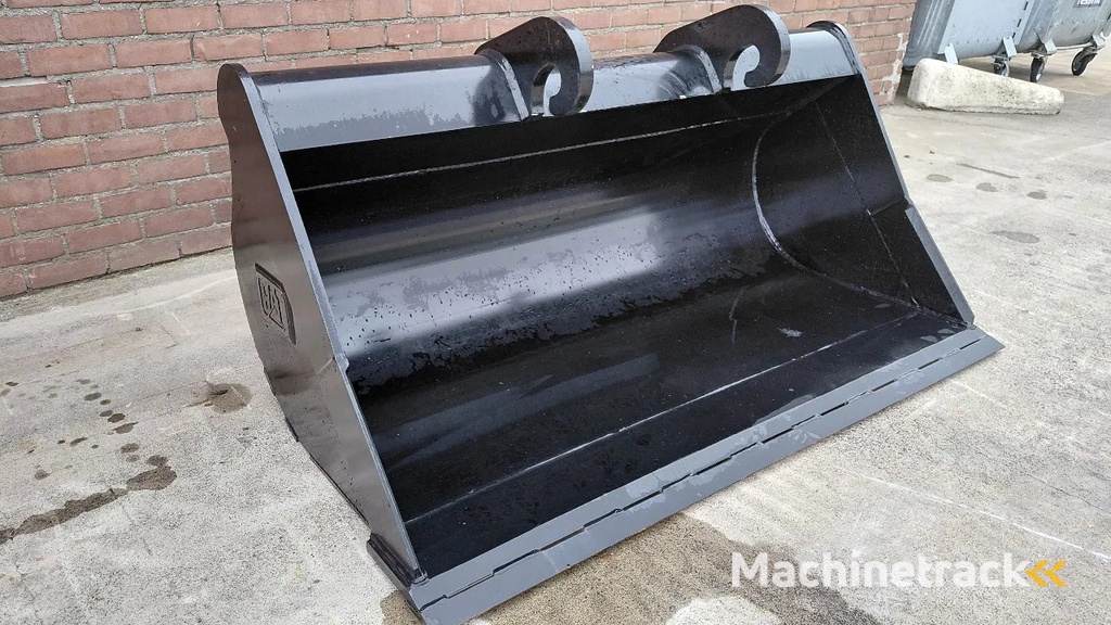 Verachtert CW20 CW30 CW40 ditch cleaning buckets / Large stock / 1.80m - 2.80m wide