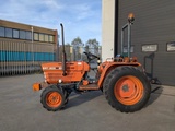 Minituur van Kubota B8200 D8200