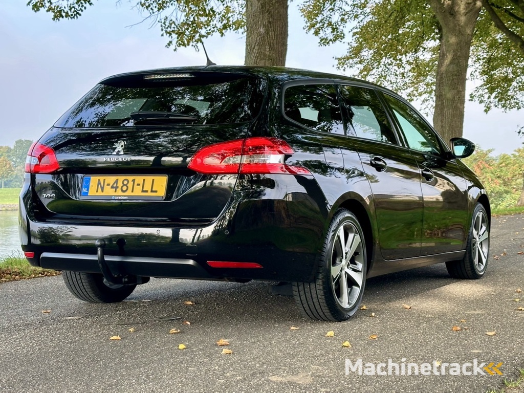 Peugeot 308 SW 1.2 PureTech Blue Lease Allure | 88.000 km | Trekhaak | Apple carplay | GT