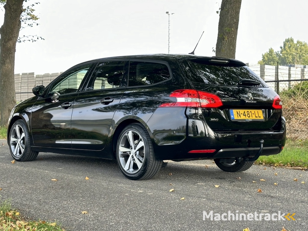 Peugeot 308 SW 1.2 PureTech Blue Lease Allure | 88.000 km | Trekhaak | Apple carplay | GT