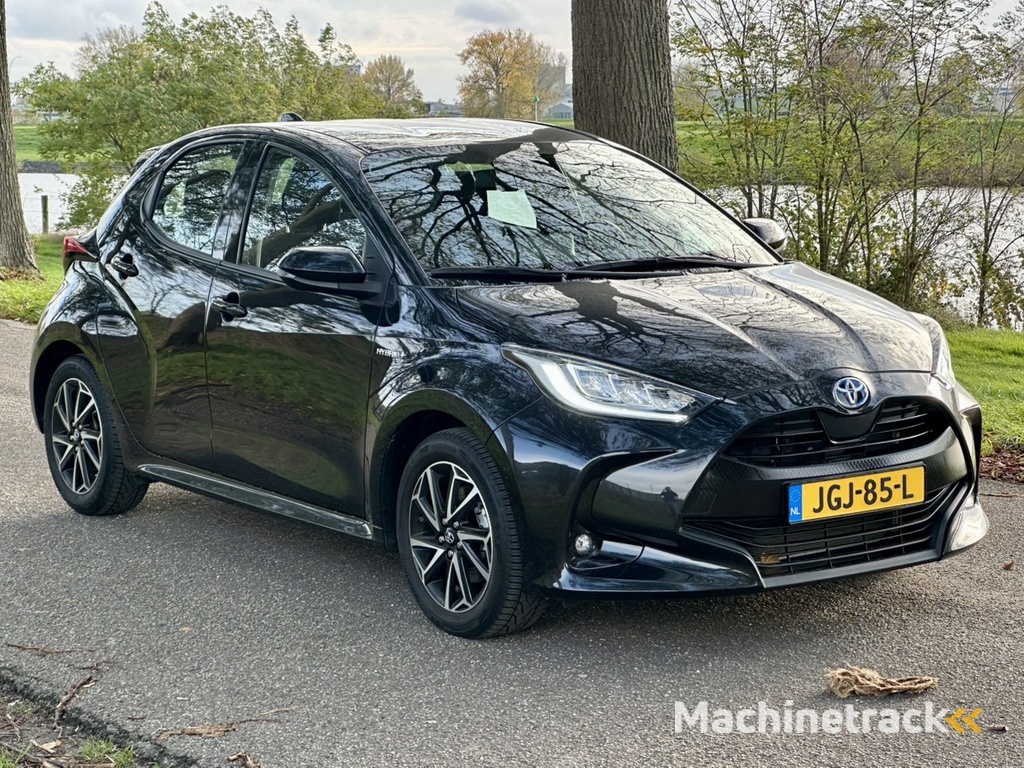 Toyota Yaris 1.5 Hybrid Dynamic | 34.000 KM | Automaat | Apple carplay | Stoelverwarming | Camera