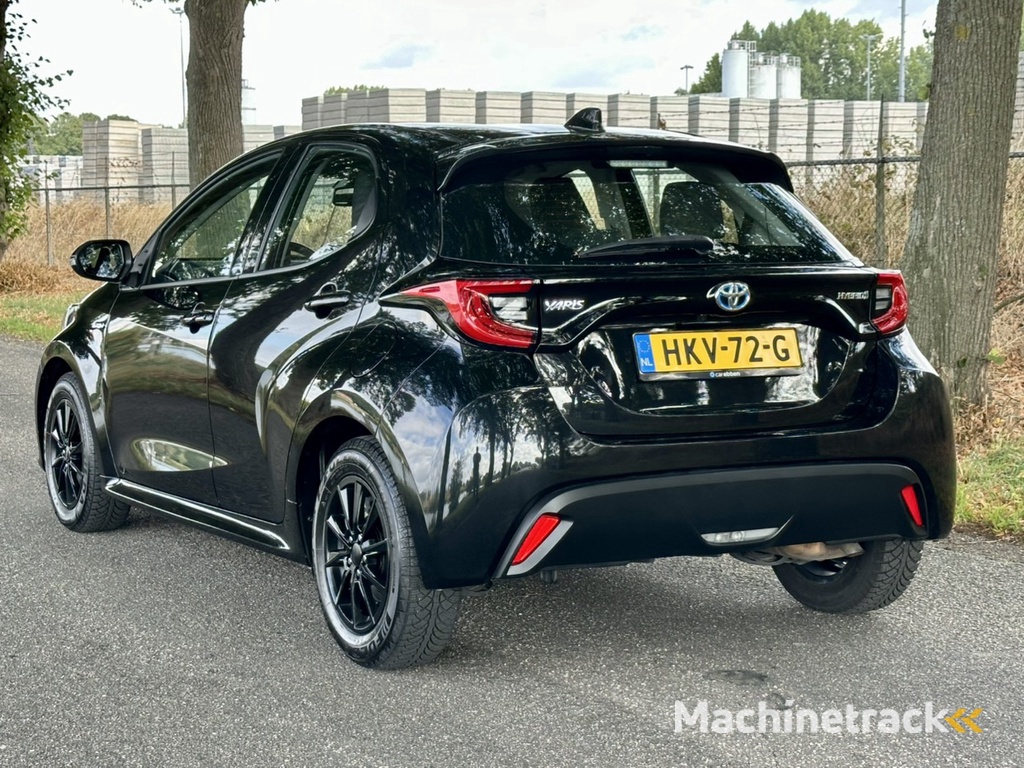 Toyota Yaris 1.5 Hybrid Dynamic | Automaat | Carplay | Digitaal dashboard | Stoelverwarming | ACC | Nieuwe Michelin banden