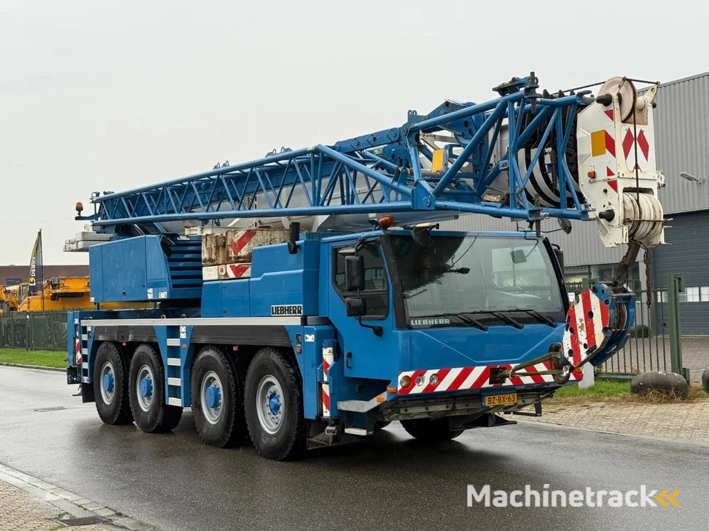 Liebherr LTM1090-4.1