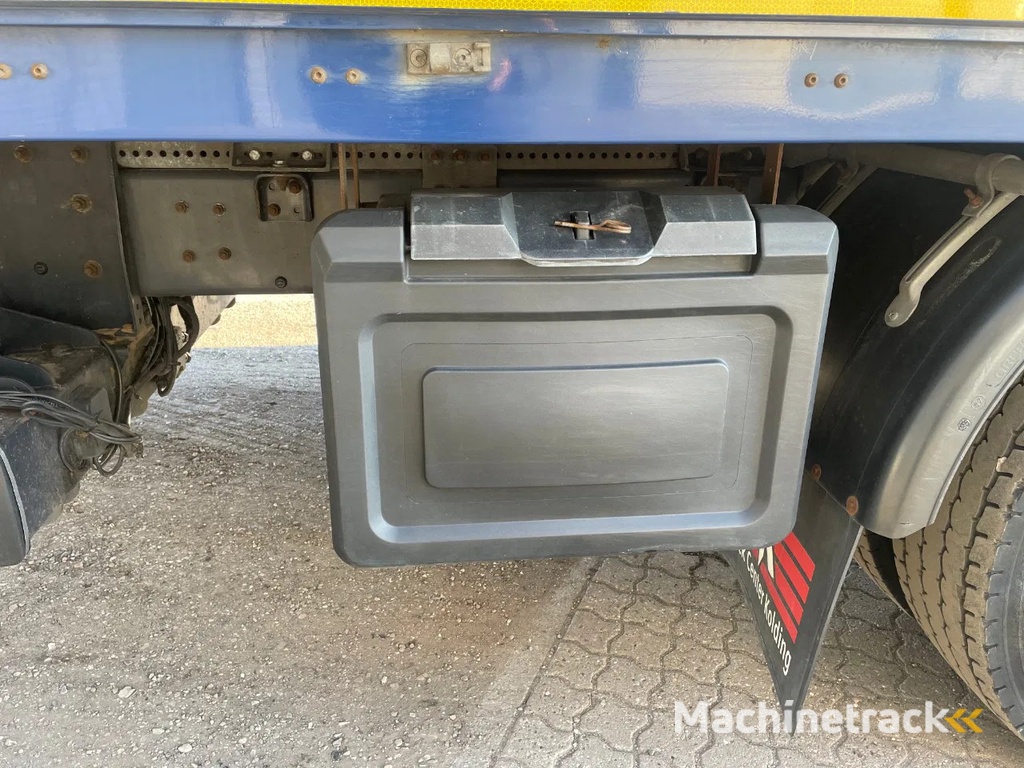 Volvo FL 280 4x2 With curtain sides