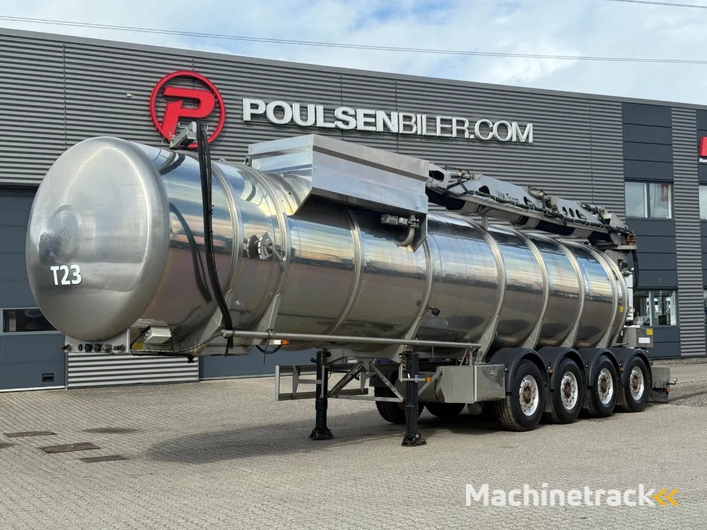 VM Trailer 4-aks 39m3 gülle trailer