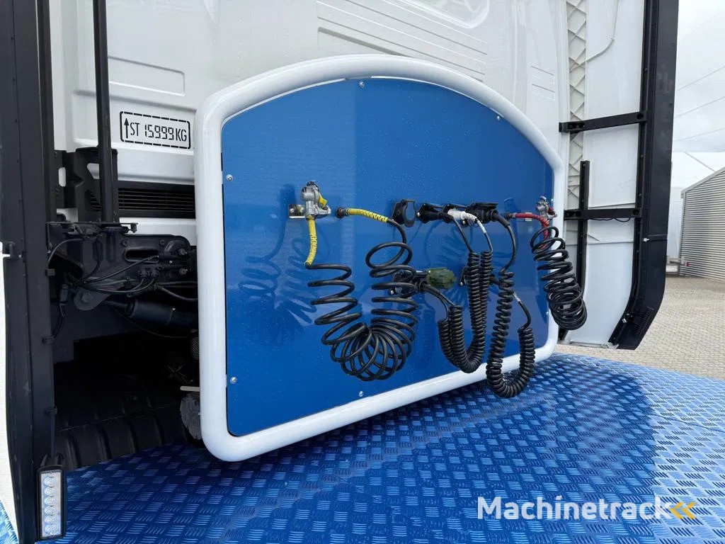 Scania S660 V8 6x2 2950