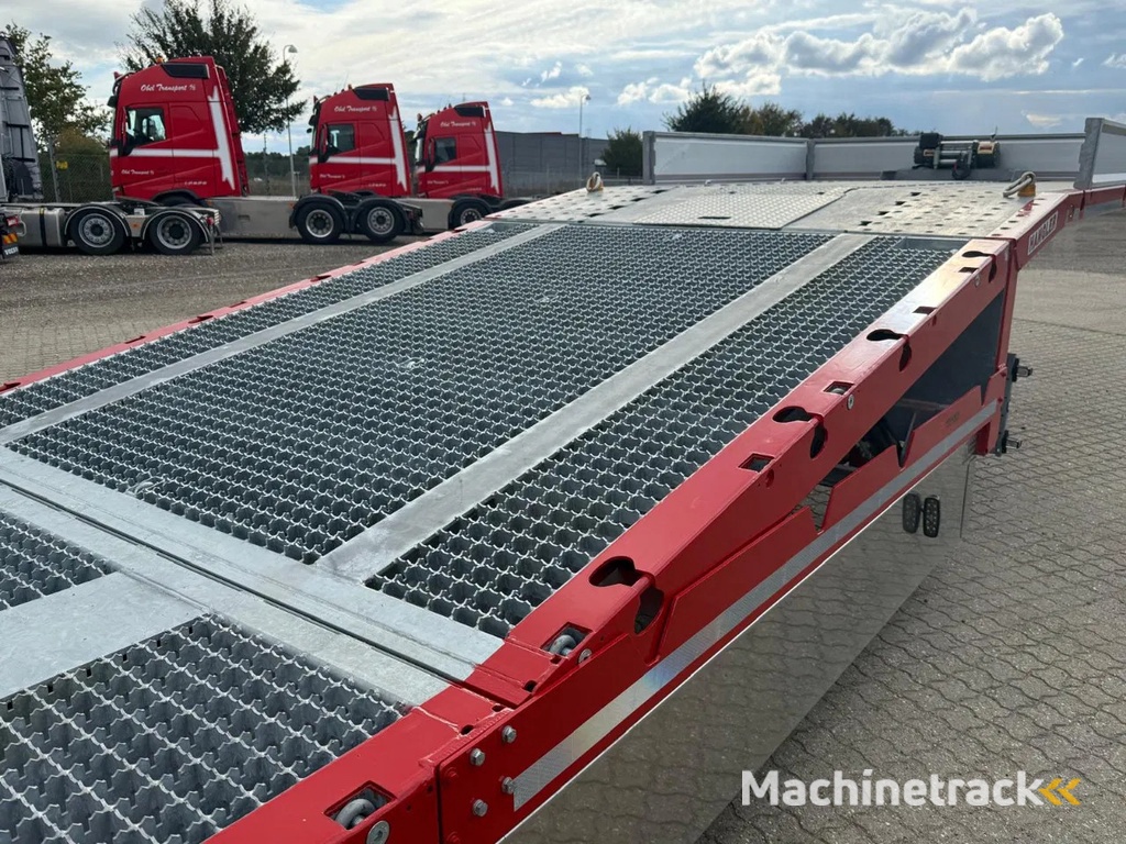 Hangler 3-axle Machinery trailer with hydraulik lift of platform