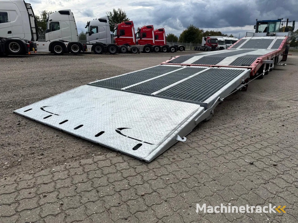 Hangler 3-axle Machinery trailer with hydraulik lift of platform
