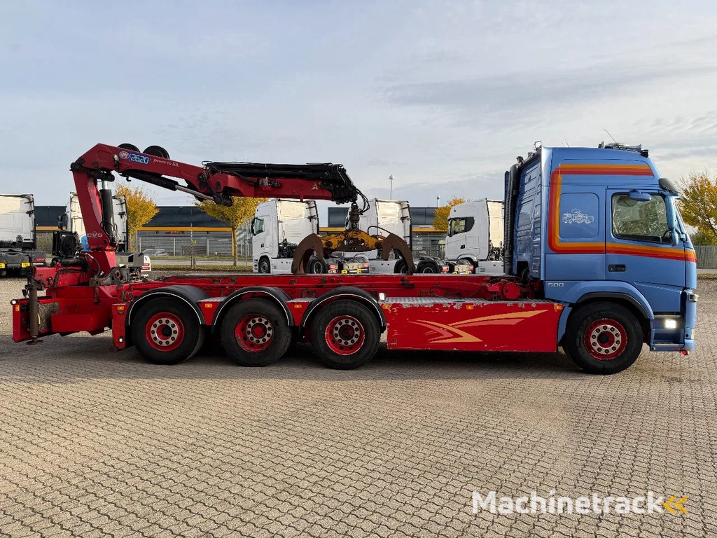 Volvo FM 500 FM 500 8x4*4 with crane + 3-way tipping cable system