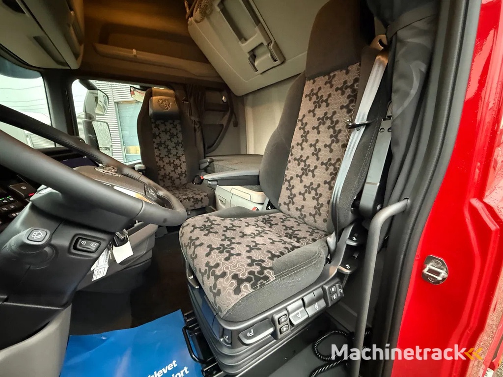 Scania S460 4x2 Lowdeck