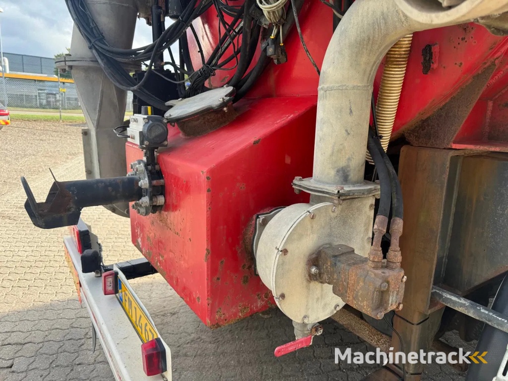 AP 3-axle 34m3 Gülle / Water trailer