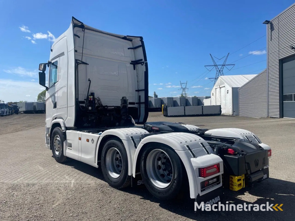 Scania S660 V8 6x2