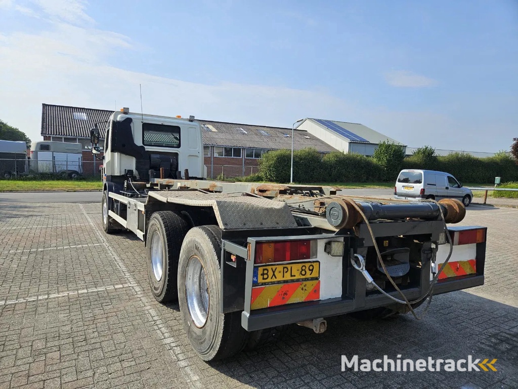 DAF CF 85 360 Manual 10 Tyres