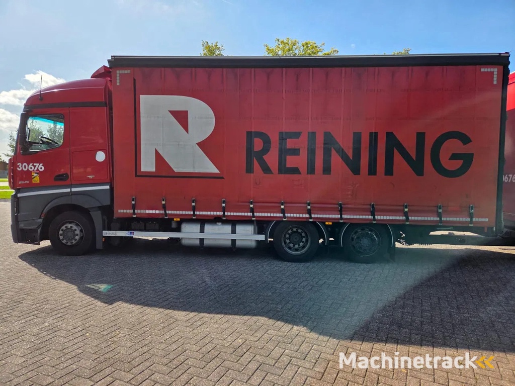 Mercedes-Benz Actros 2545 6X2 Retarder Volumecombi