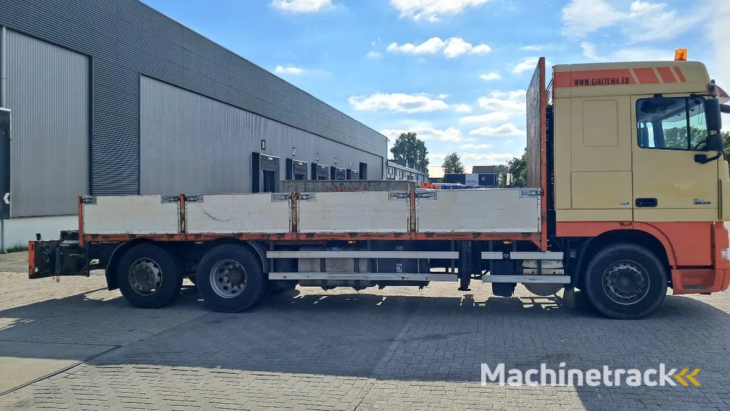 DAF XF 105 410 Spacecab 6x2 Euro 5