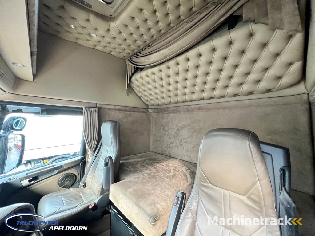 Scania T560 Longline, 6x2 Boogie, Retarder, Torpedo - Hauber - T serie, Show truck TC11045